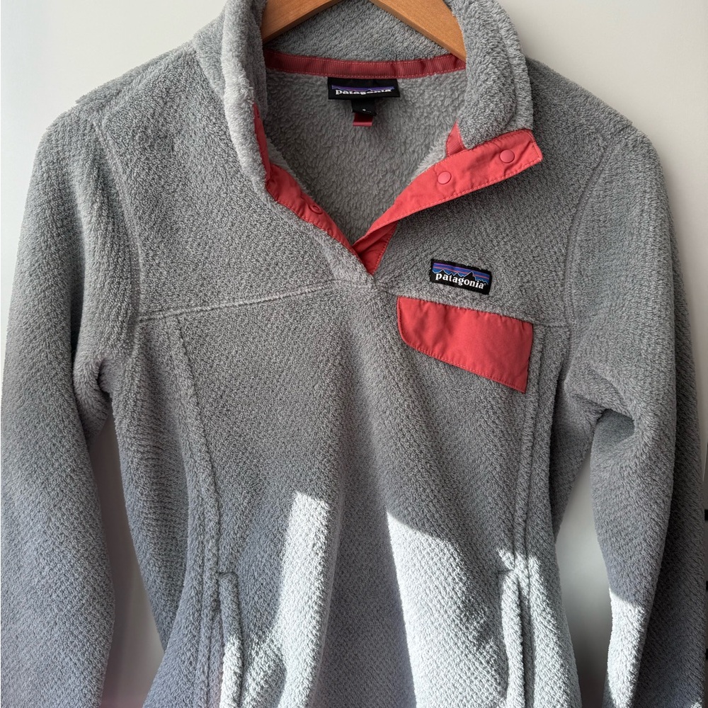 Patagonia Gray and Pink Fleece Jacket with Stand-Up Collar